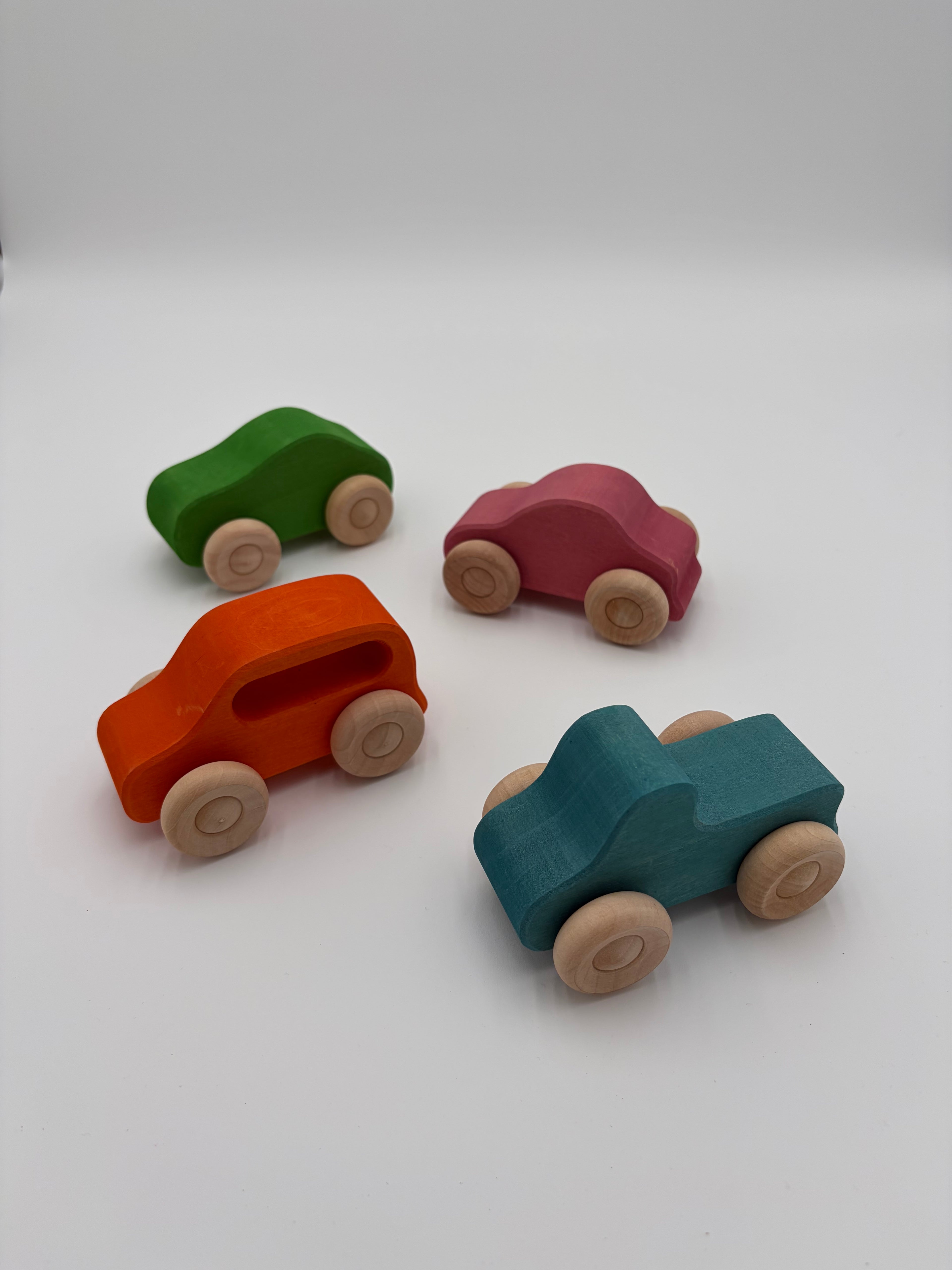 Wooden Cars Set of 7 with 3 People